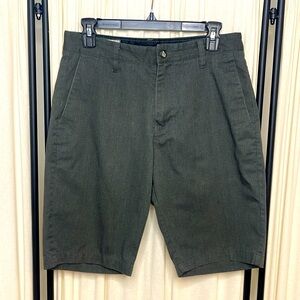 EUC- MENS- VOLCOM GREY CHINO CARGO SHORT SIZE 30